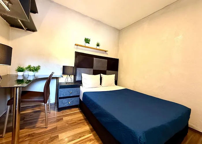 Hotel Hostel R&A *